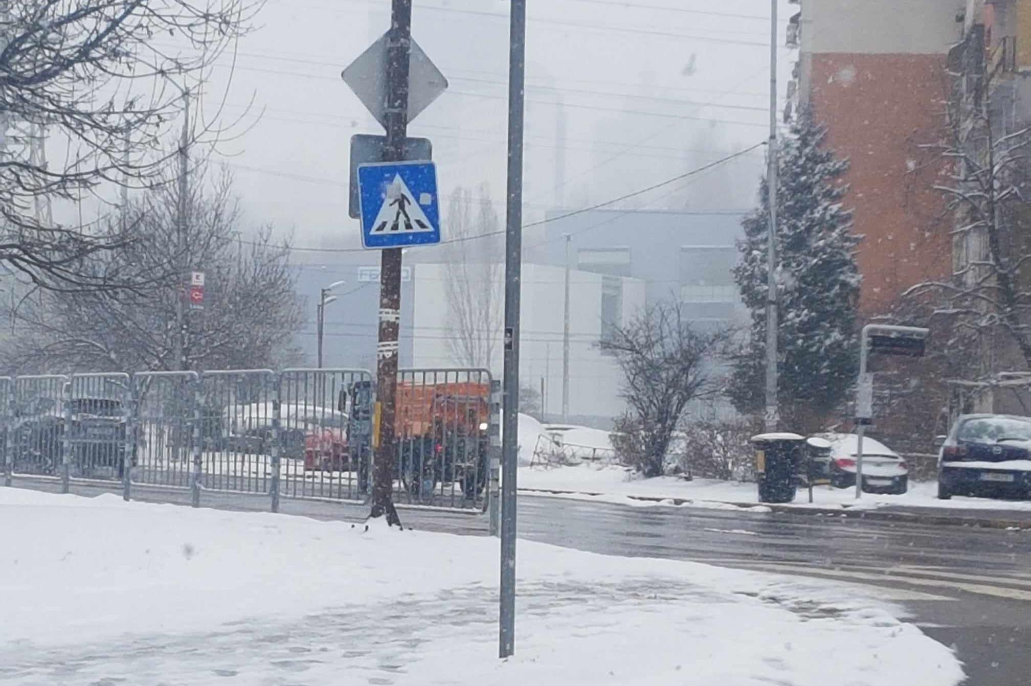 Улици и булеварди в София на асфалт, снегорините строени на ключови трасет