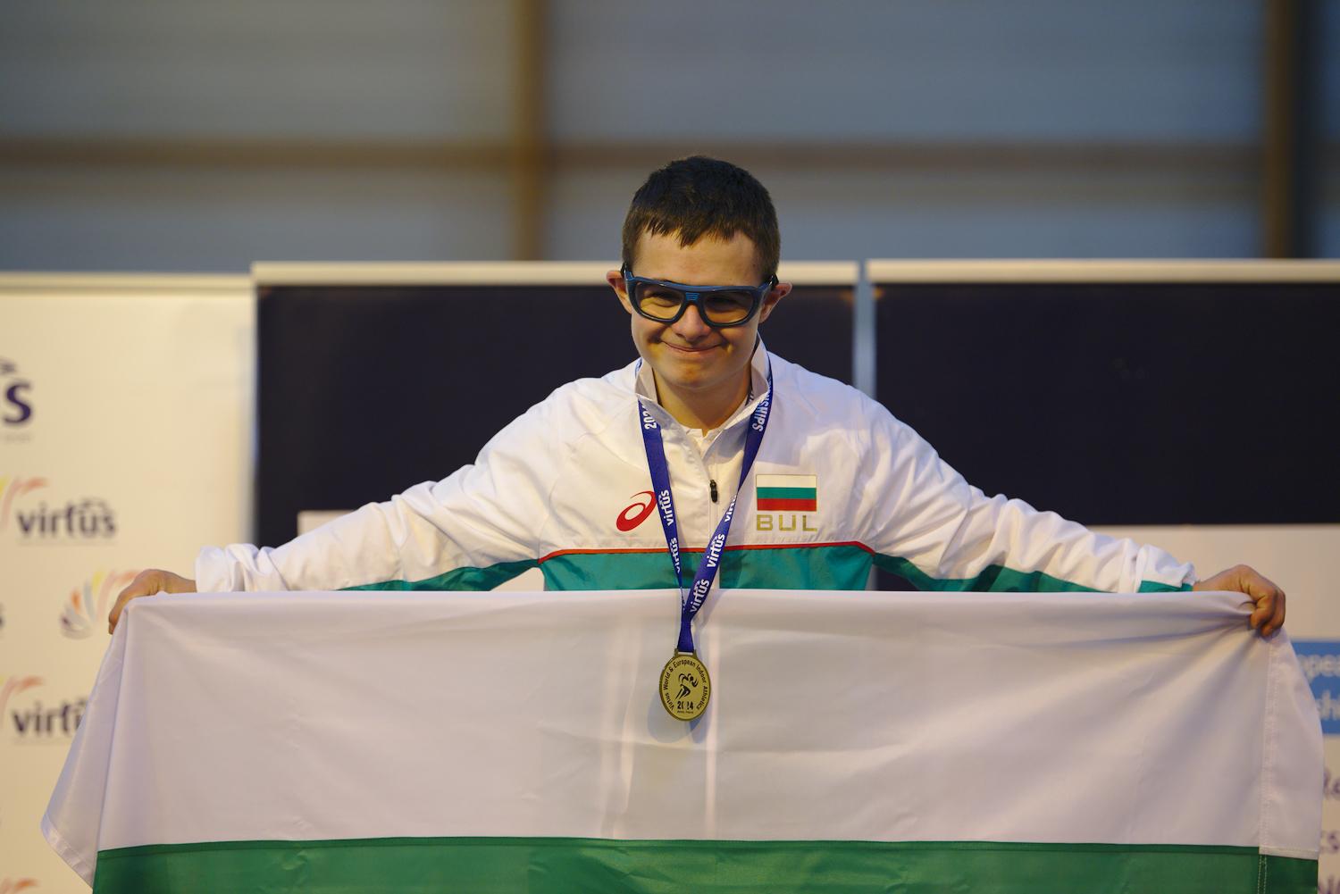 Браво! Алекс Асенов със злато на Световното за спортисти с интелектуални ув