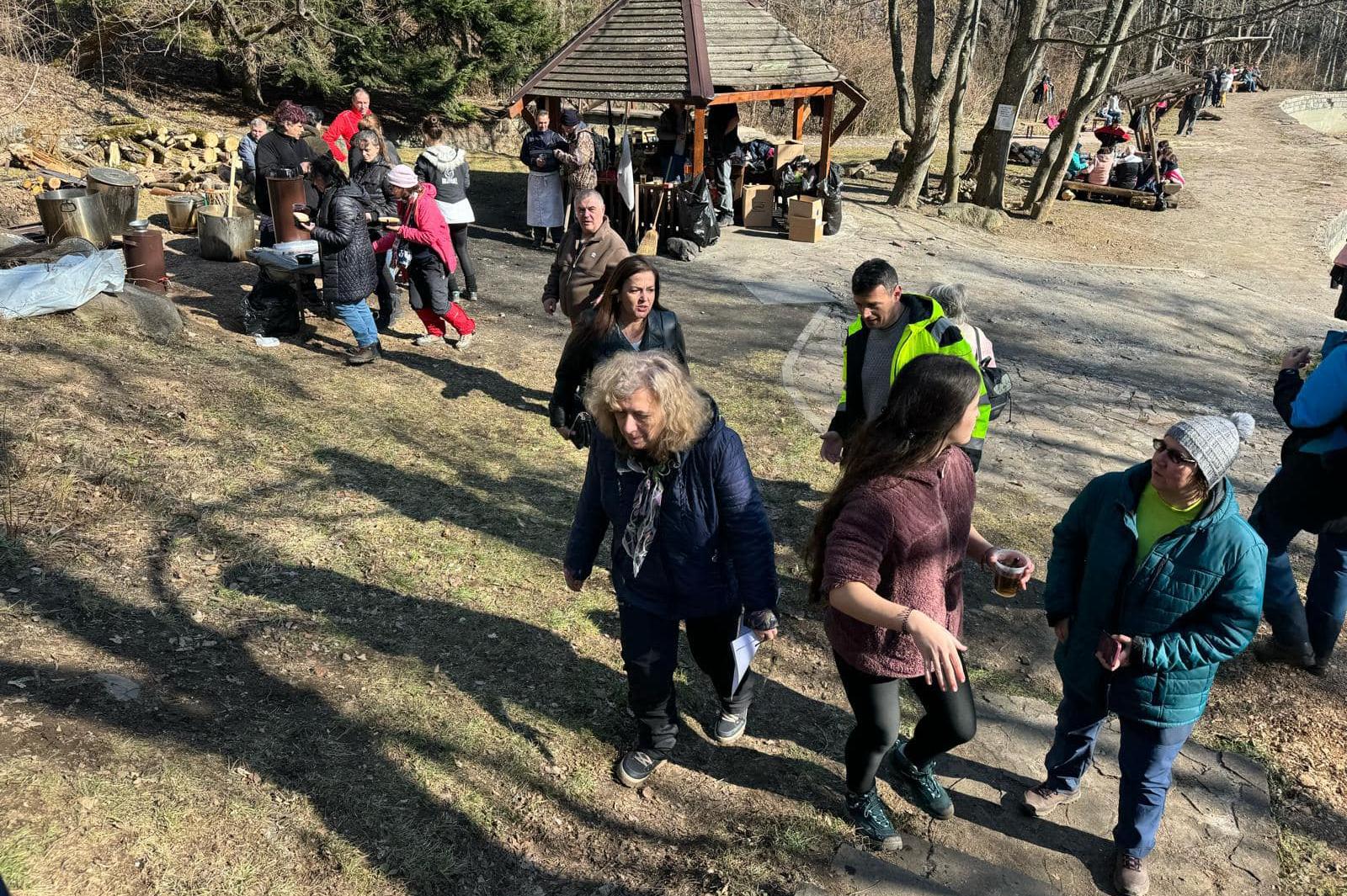 Над 300 възрастни и деца преминаха "По стъпките на Чолака" в Панчарево