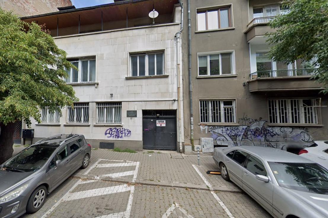 „Спасяват“ три емблематични сгради в София