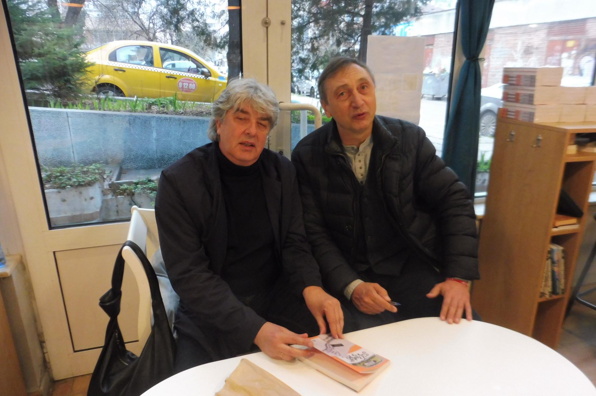 Синът на футболната легенда Сашо Костов уважи автора на „Гайдарят“ в София