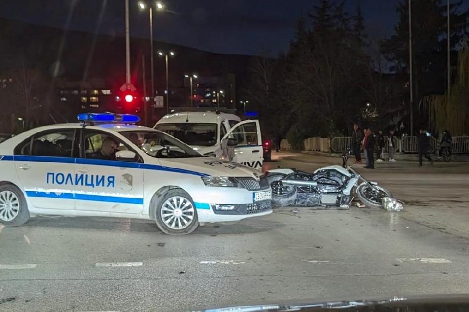 Катастрофа с пострадал моторист на столичния бул. „Г.М. Димитров“