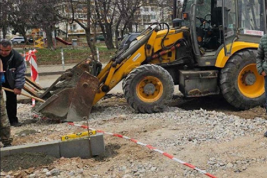 Кални точки на ул. Г. Измирлиев в София ще се превърнат в паркоместа