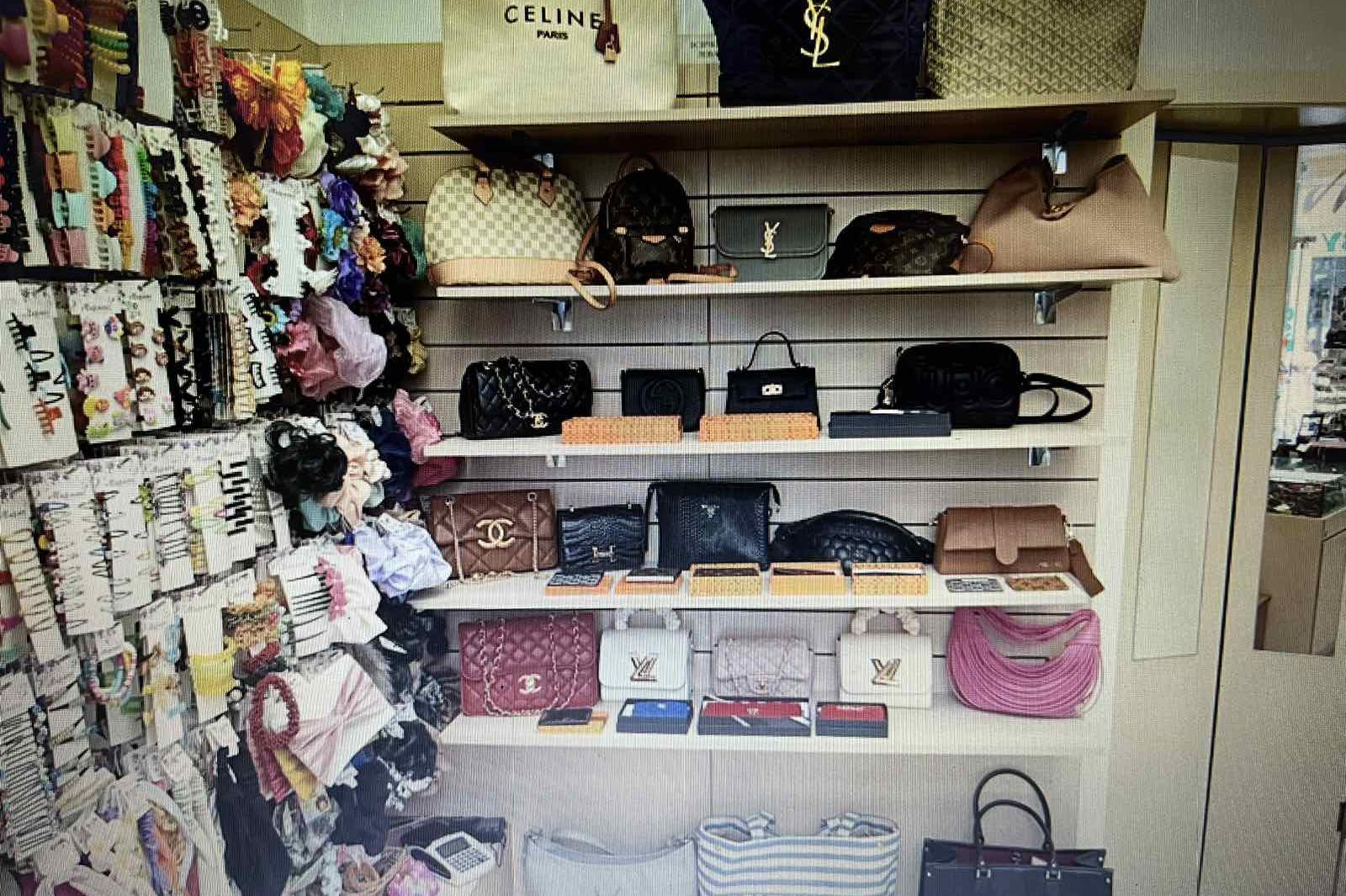 Иззеха фалшиви маркови стоки от два магазина в София