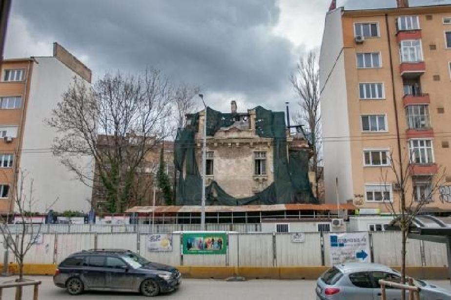 20 години Московска 33 не може да спаси къщата на Гешов в София