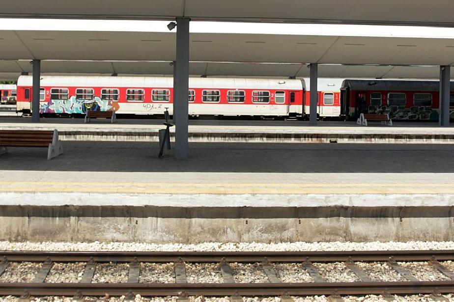 Заради ремонт на Централната жп гара в София: Променят разписанията на влак