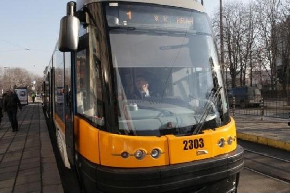 Променят маршрутите на трамваи 1, 3 и 27 заради ремонта на гарата в София